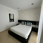 شقة Ocean Breeze Guesthouse نازاريه