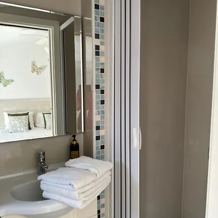Ocean Breeze Guesthouse Nazaré