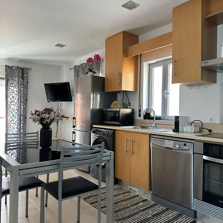 Daire Ocean Breeze Guesthouse
