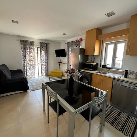 Ocean Breeze Guesthouse * Ναζαρέ