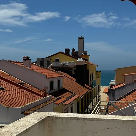 Ocean Breeze Guesthouse Apartament Nazaré
