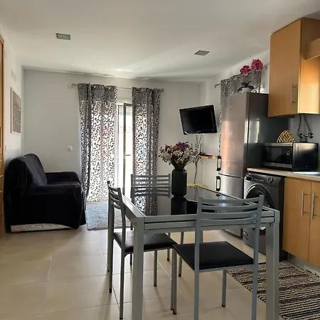 Ocean Breeze Guesthouse *